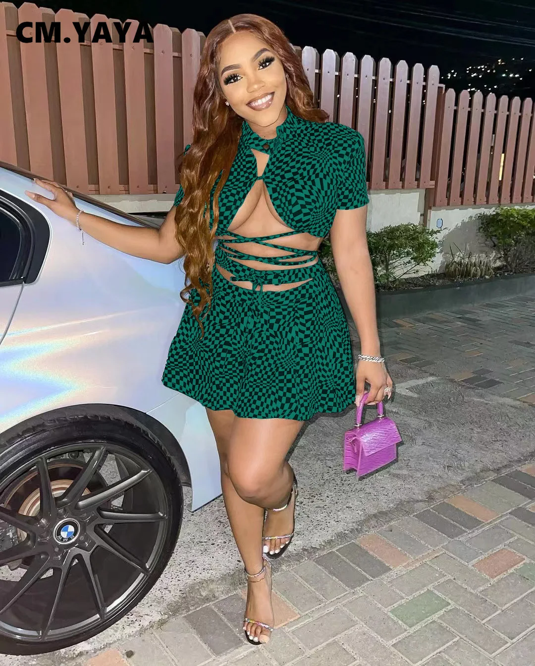 Женский элегантный клетчатый комплект CM.YAYA короткий топ на шнуровке и