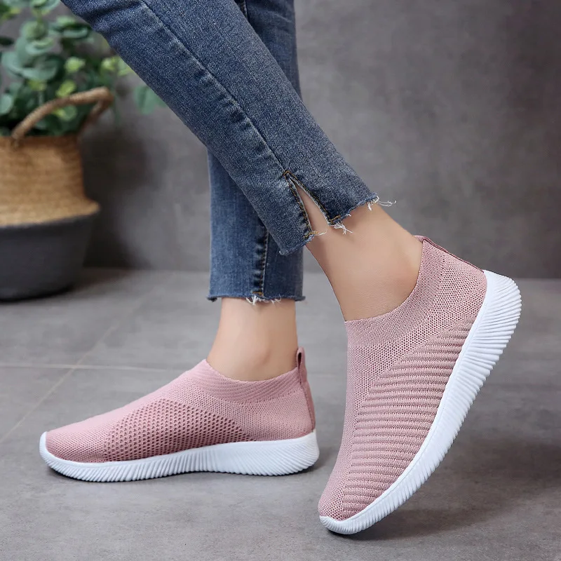 Women Flats Shoes Plus Size 35-43 Breathable Mesh Platform Sneakers Women Slip on Soft Ladies Casual Shoes Woman Knit Sock Flats