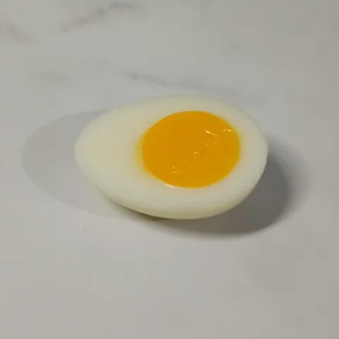 Искусственное яйцо из ПВХ, белый