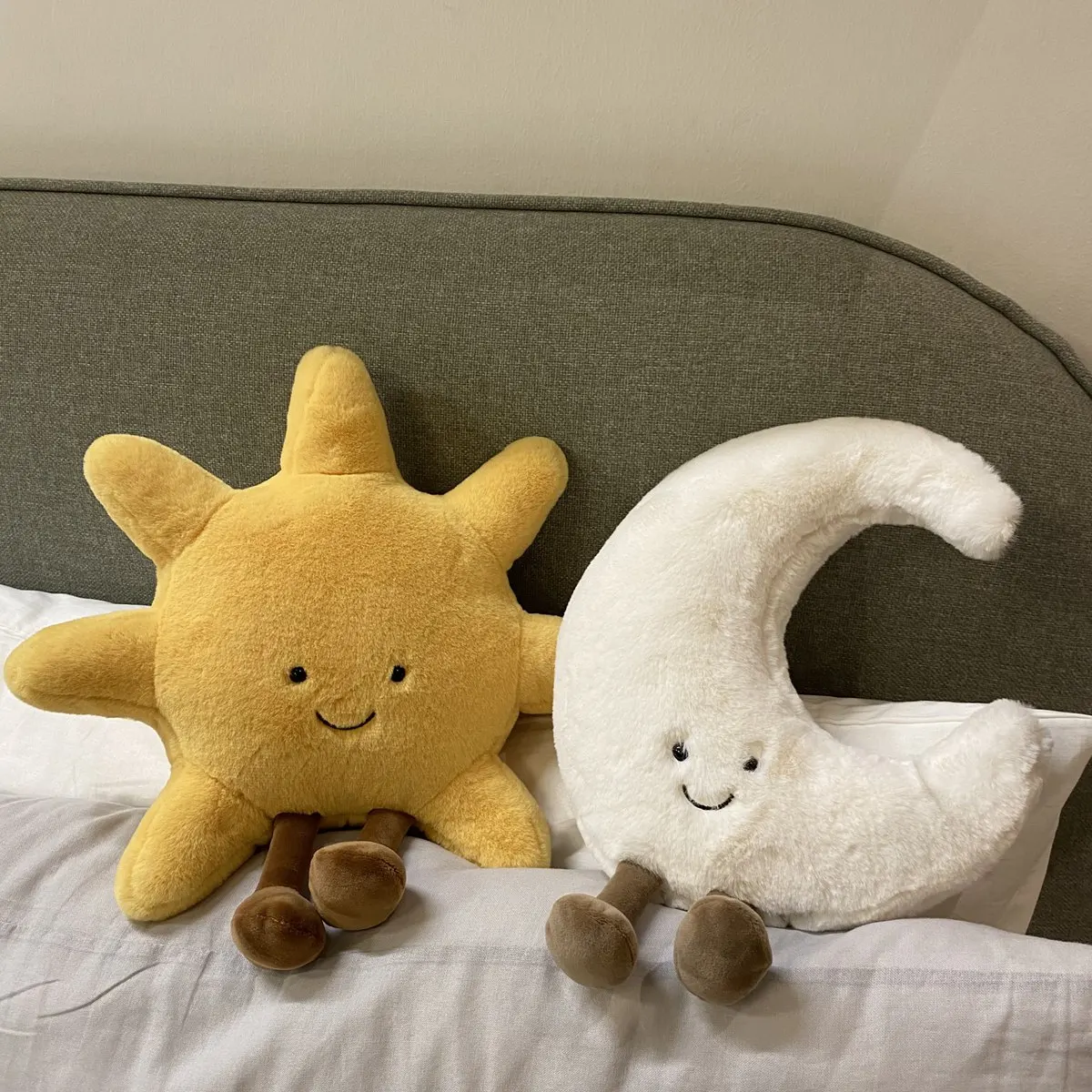 

Promotional 2023 New Style Funny Sun Moon Soft Plush Toy Baby Cute Throw Pillow Comfort Dolls Home Decor Xmas Gift Kids
