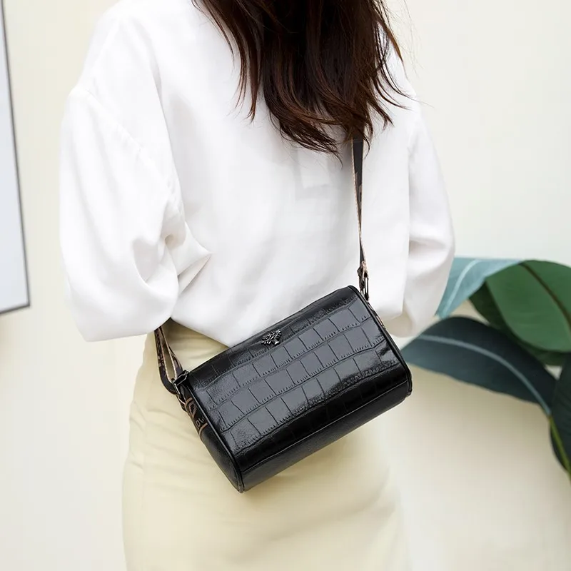 Women's Crossbody Bags Soft Genuine Leather Advanced Sense Designer Ladys Handbag Simple Style Female Trend Classic Shoulder Bag