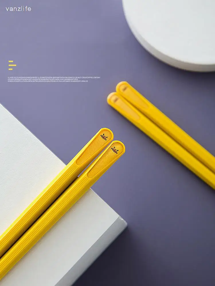 Ванзлайф Желтые столовые приборы из сплава, используемые высококлассным скользящим формовочным материалом, одна палочка для столовых приборов, прекрасный внешний вид, высокий уровень.