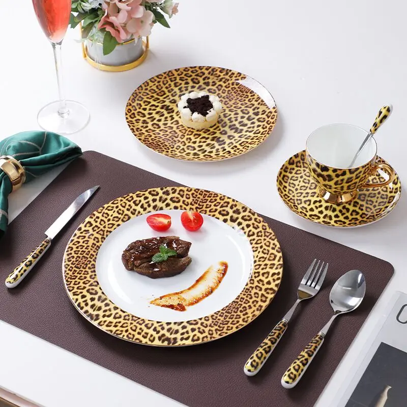 

Porcelain Coffee Mugs and coffee cups Dinner Plate Sets Bone China Tableware Drinkware Leopard Luxury Designs 2021 New Arrival