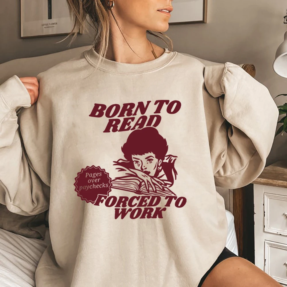 Свитшот с надписью Born To Read Bookish