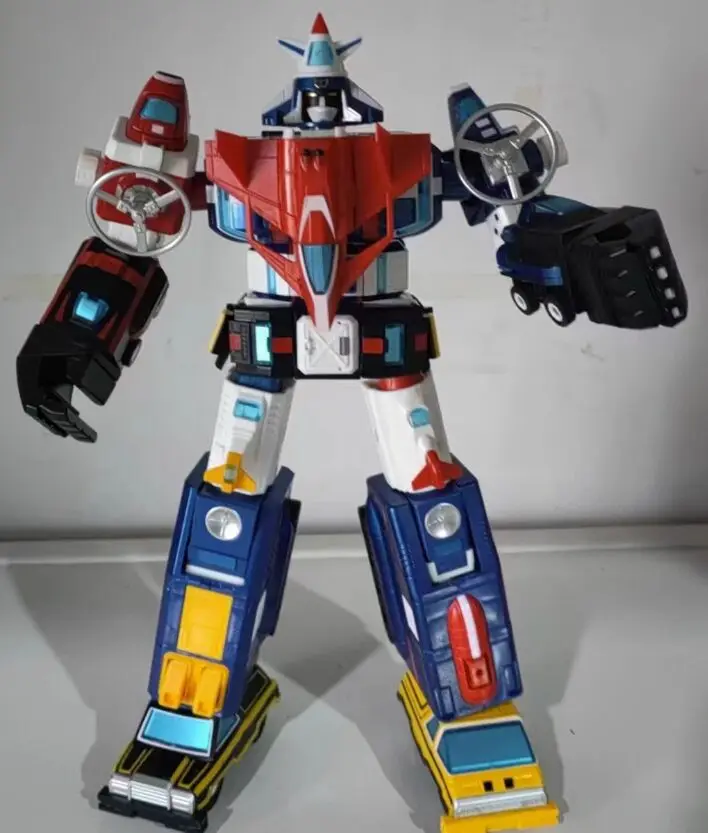 FJ model Voltron Defender of the Universe action robot Model Kit