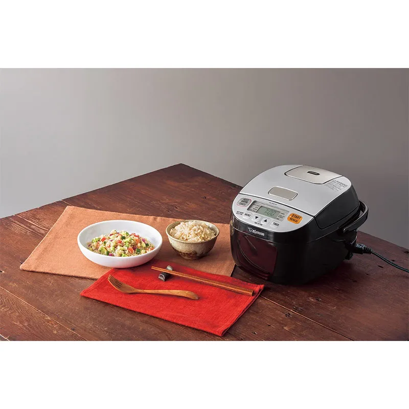 

Рисоварка и подогреватель Zojirushi Micom, серебристо-черный