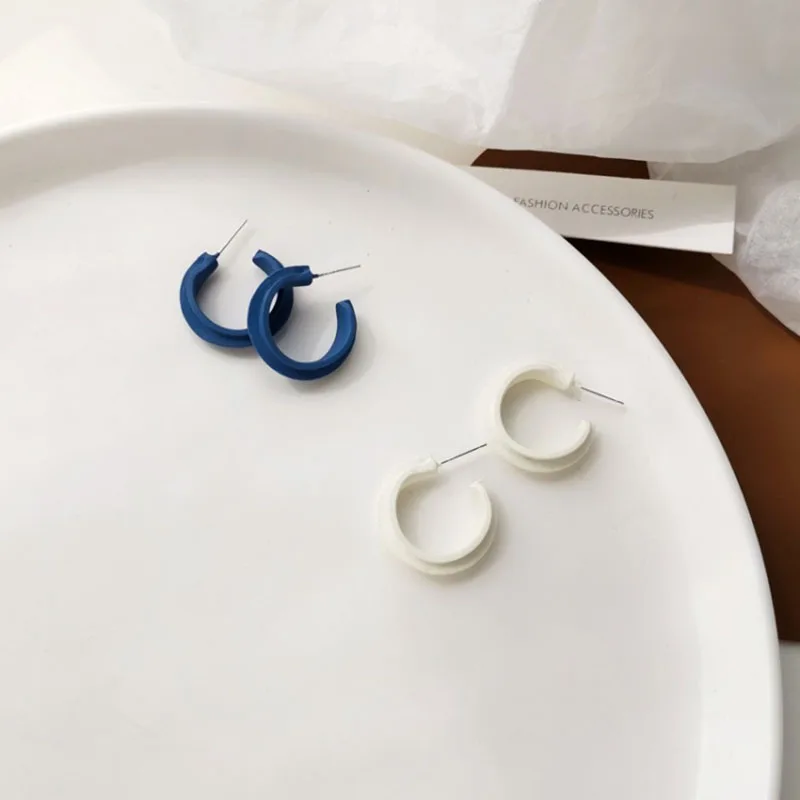 Синие и белые серьги для женщин темпераментные модные серьги-кольца в Корейском