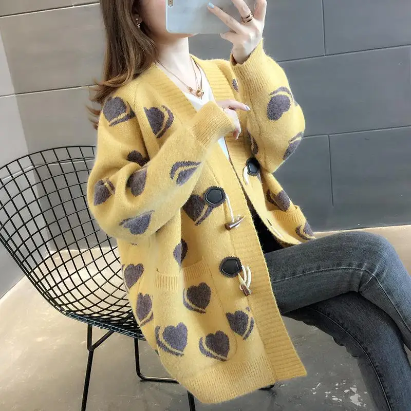 Рисунок 4 - Новинка 2022, одежда на весну и осень