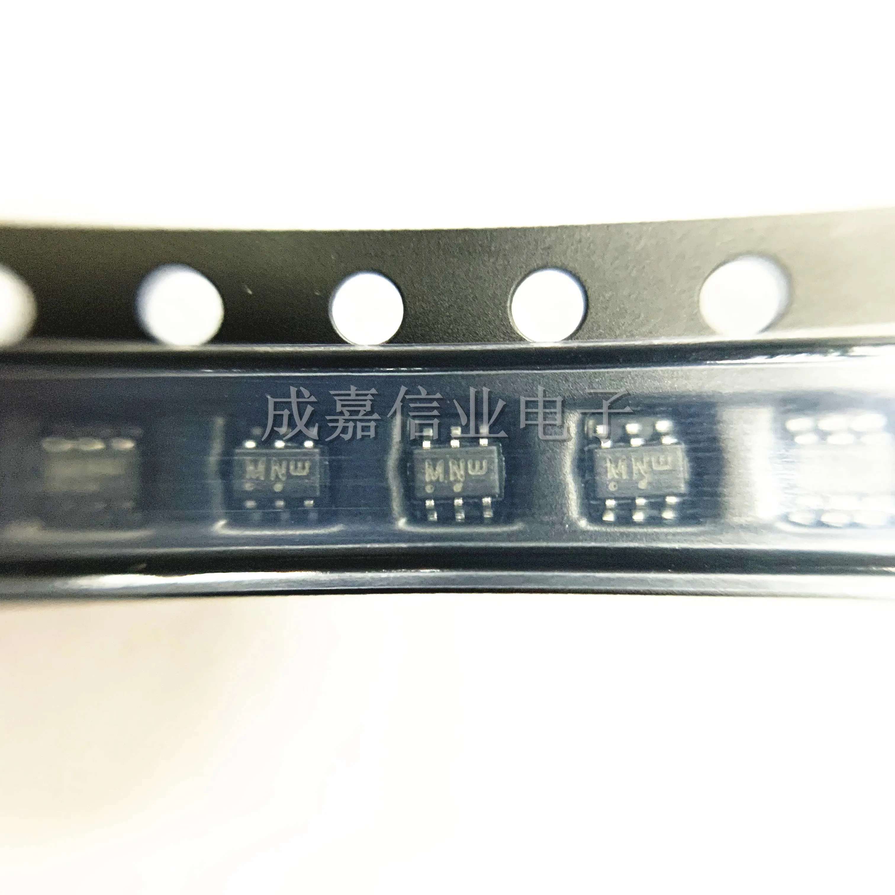 100 шт./партия NL7SZ57DFT2G стандартная маркировка MN Логические шлюзы гибкий выбор