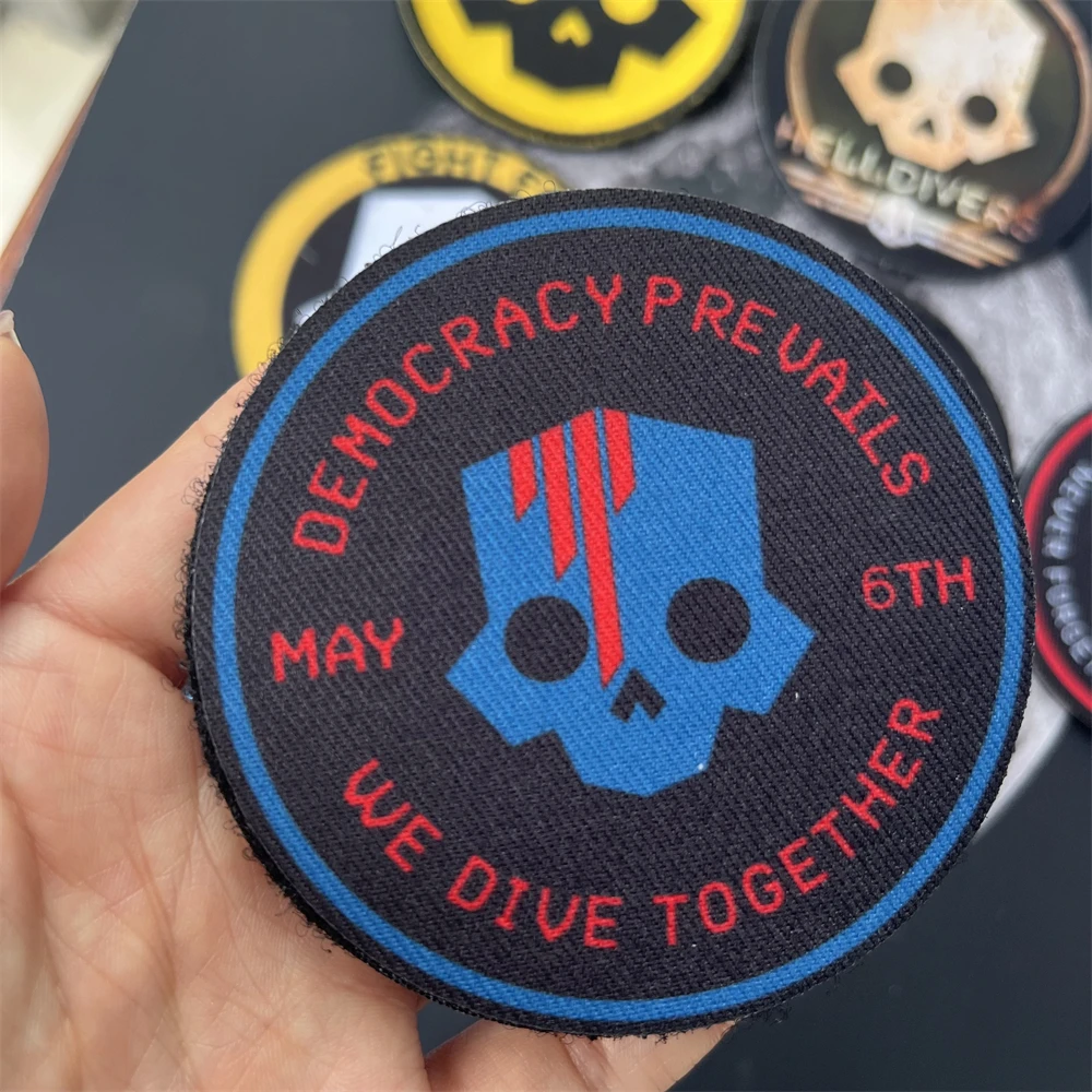 Наклейки с напечатанными орбитальными бомбами в стиле милитари