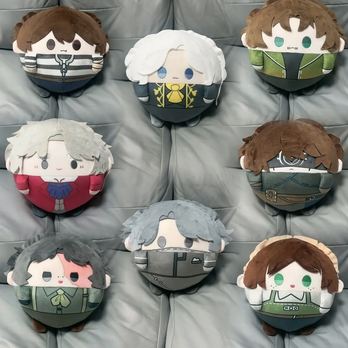 Подушка для мальчика 35 см с изображением персонажа V Luca Balsa Фредерика крииберга Naib