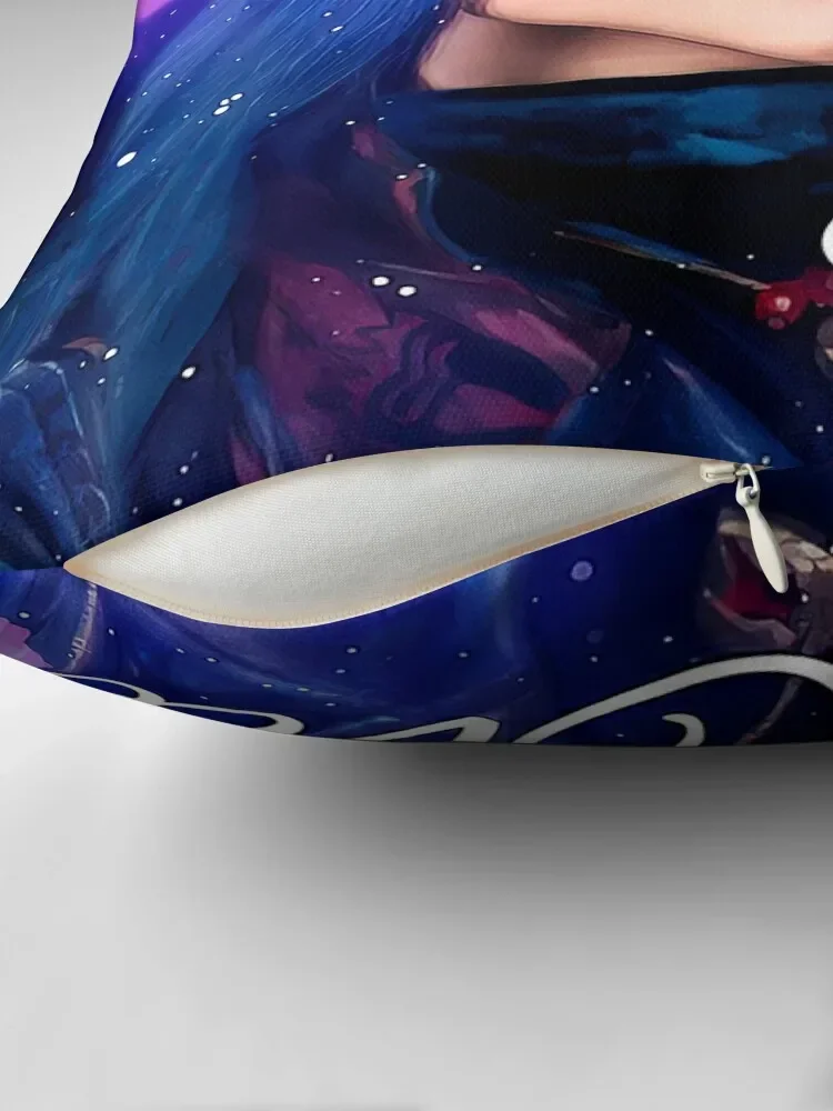 Evie Blue Princess - Потомки 3 декоративная подушка наволочка осенняя