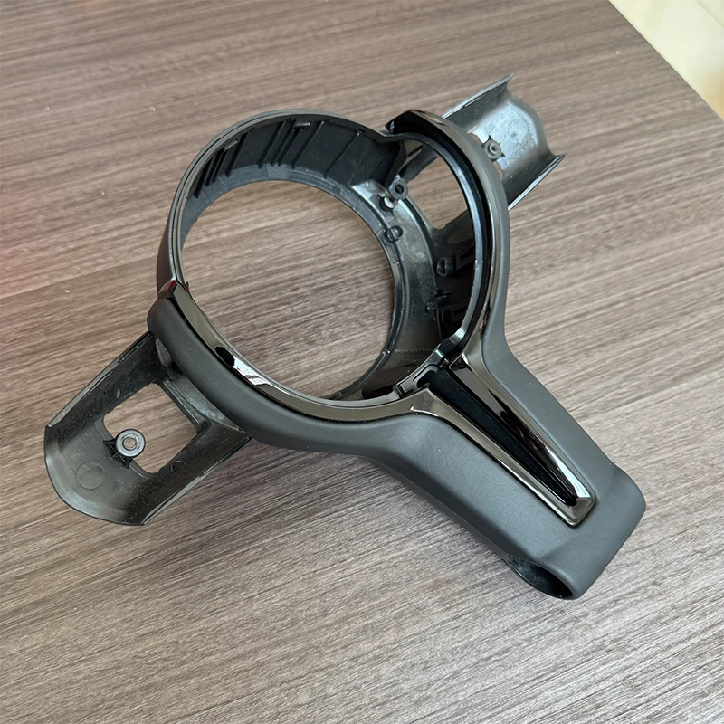 

Для BMW M серии F80 F82 F10 F06 F12 F13 F15 F16 M-sport F20 F22 F30 F31 F32 F33 F36 Накладка на руль из углеродного волокна