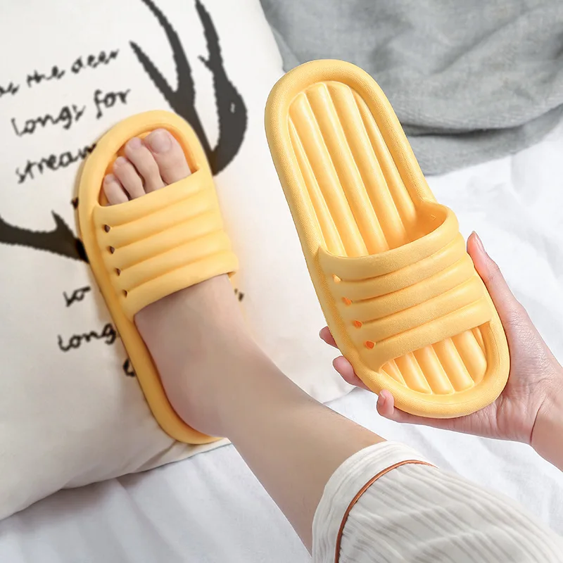 

Summer Couple Slipper Home Indoor Non-slip Bathroom Sandals Soft Sole Slippers Women Outdoor Beach Slides for Men Flip Flops