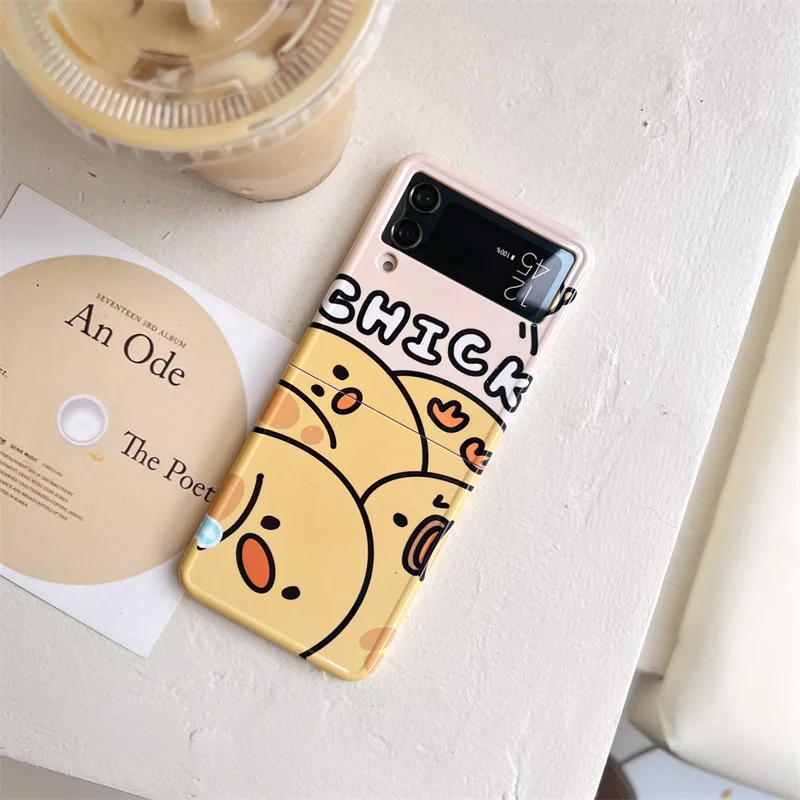 

Cartoon Crowded Little Yellow Chicken Phone Case for Samsung Galaxy Z Flip 4 3 Hard Cover for ZFlip3 Zflip4 Solid Shell Bracket