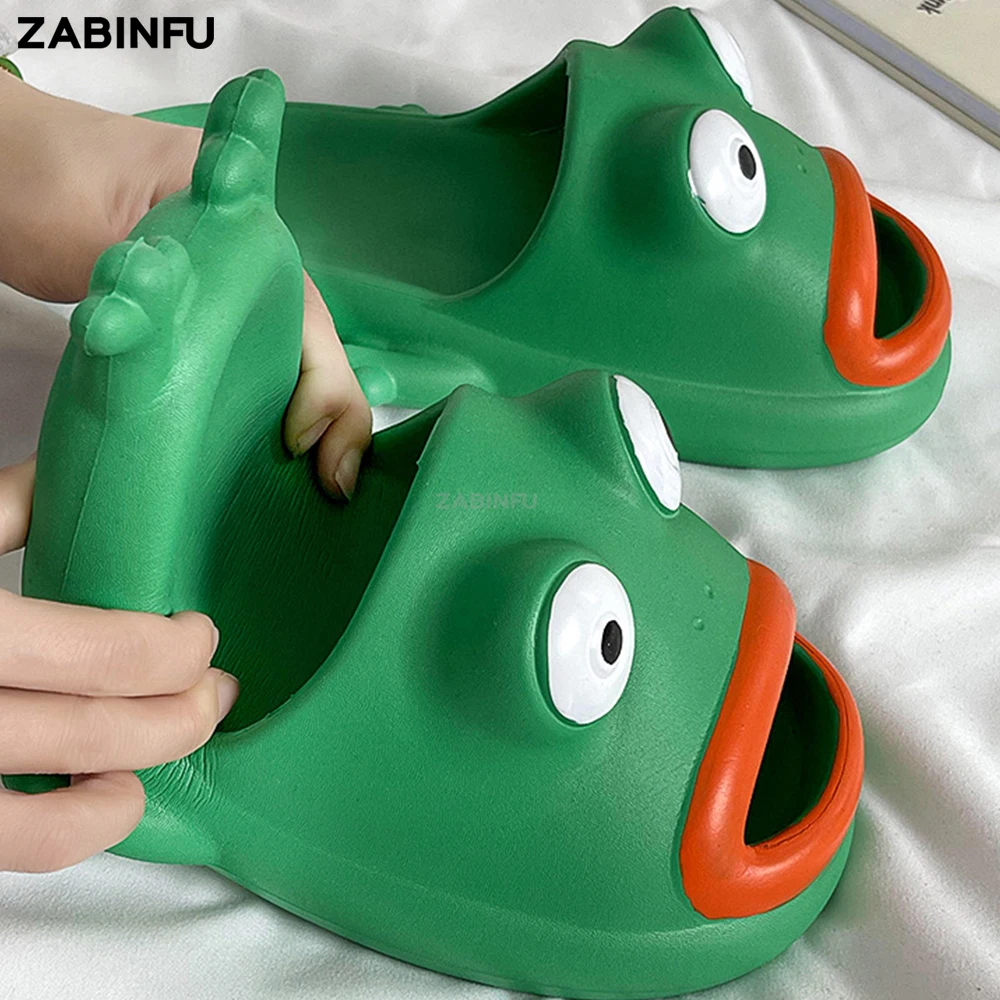 Funny Women Slippers Cartoon Frog Slippers Outdoor 2023 Summer New In Design Men Bathroom Slippers Non-Slip Platform Sandals