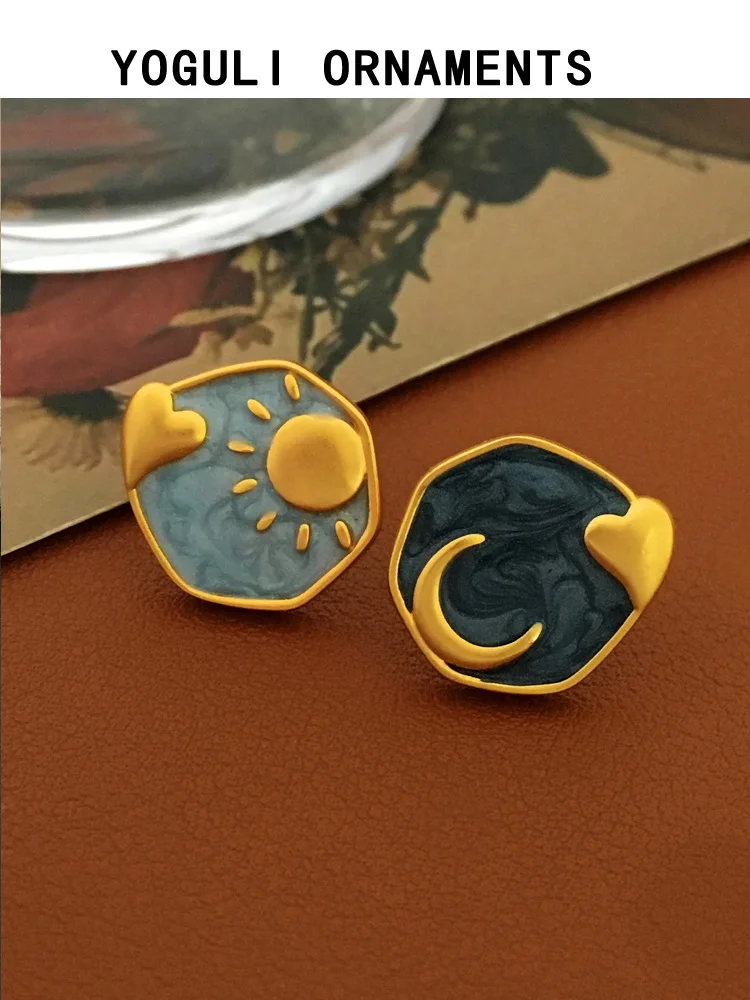 

The Copper Plating Of Gold S925 Silver Needle Asymmetric Geometry Character Runs Stud Earrings Drip Blue Earrings Female