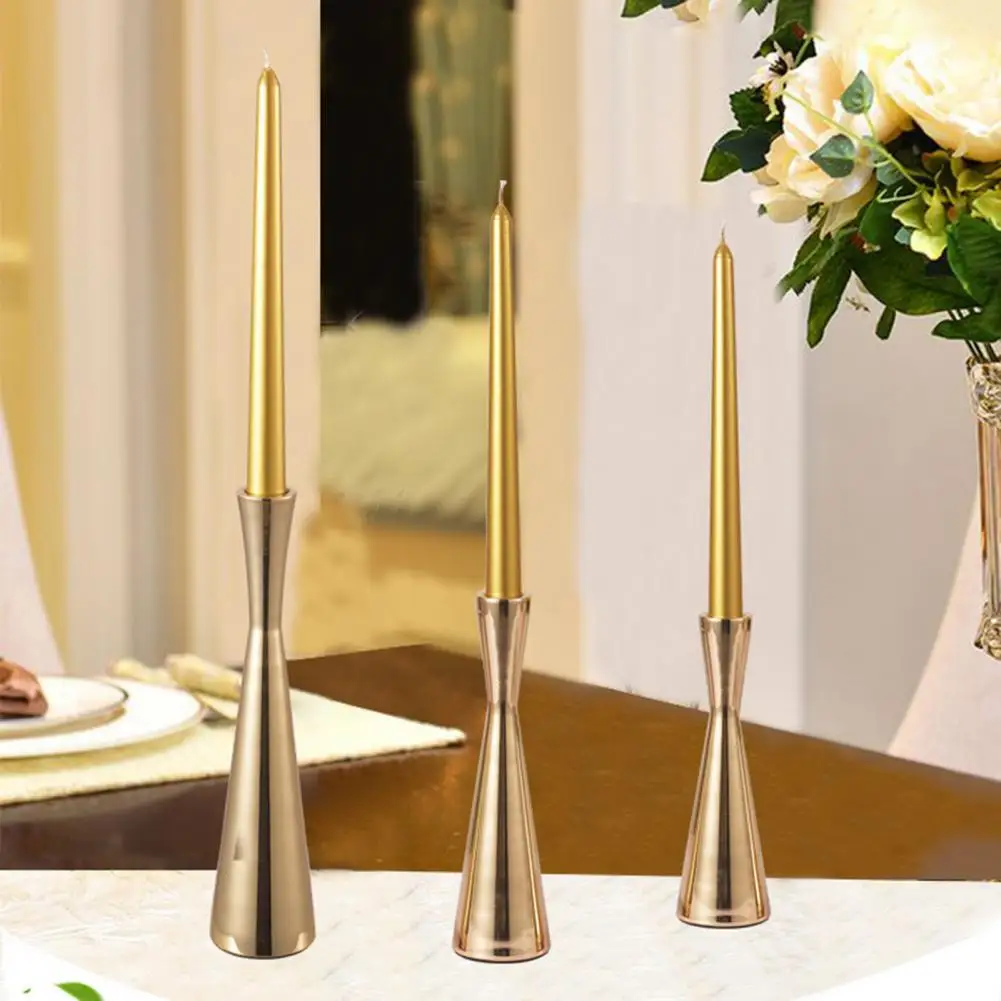 

Corrosion-Resistant Wrought Iron Smooth Lines Candlelight Stand for Anniversary