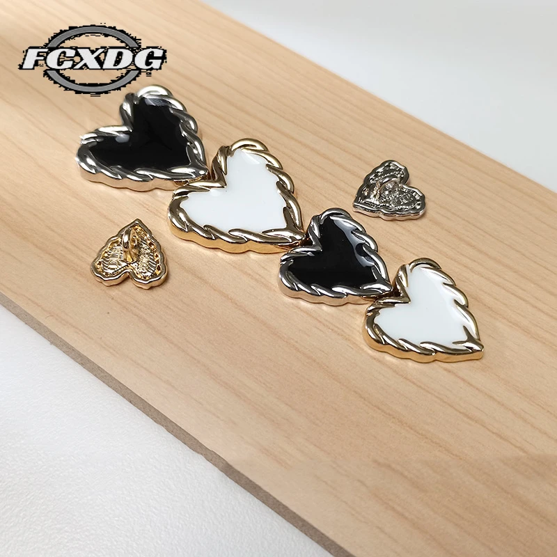 

10pcs 12mm Heart-shaped Small Buttons for Shirt Women's Shirt Collar Cuffs Decorative Buttons Sewing Accessories Clothes Buttons