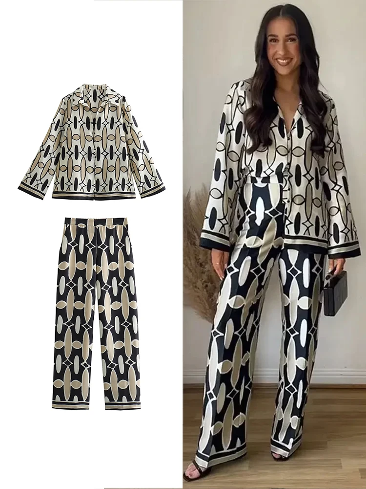 Женский повседневный комплект из полиэстера на пуговицах Zaba с отложным