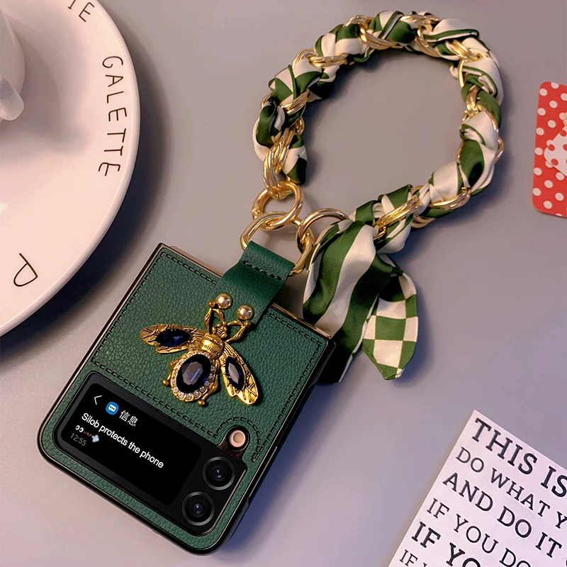 

Роскошный чехол для телефона из искусственной кожи с 3D бриллиантами пчелами для Samsung Galaxy Z, флип-чехол 5, 4, 3, чехол с кольцом-держателем, портативный браслет с шарфом