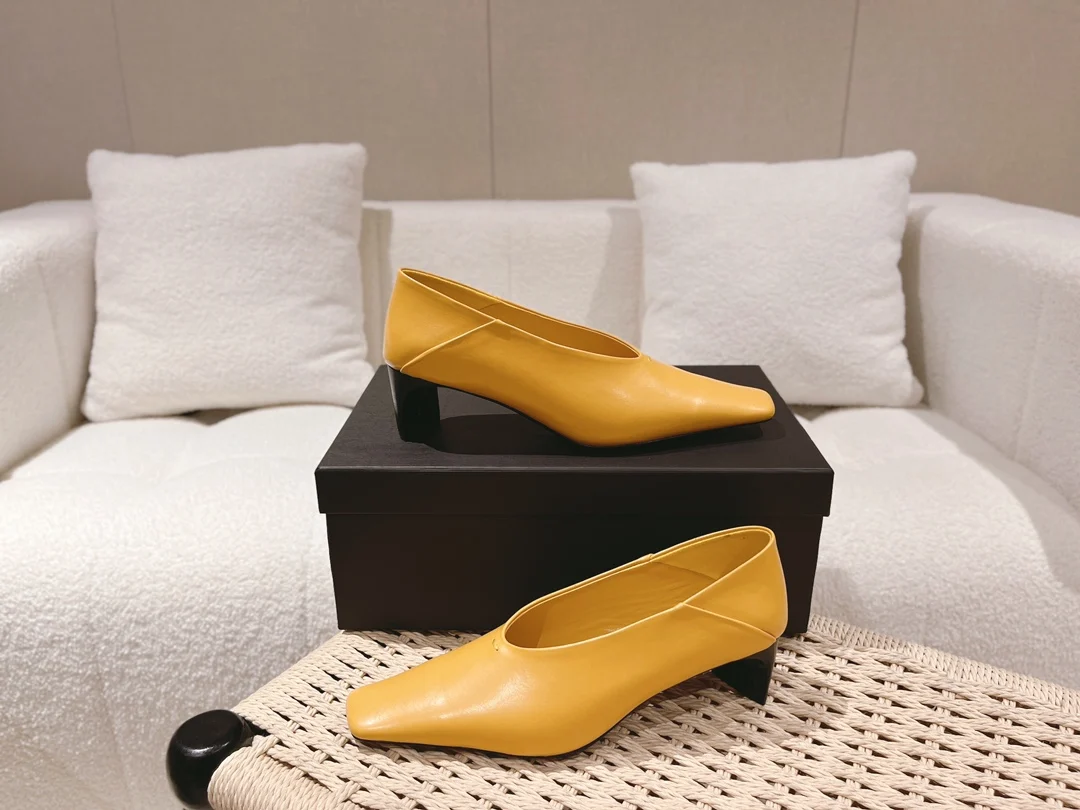 

Replica of International Brand Women's Shoes,JIL SANDER,Imported lambskin,Square Toe,4.5cm Heel,Mary Jane,Pink,Sweet,Elegance