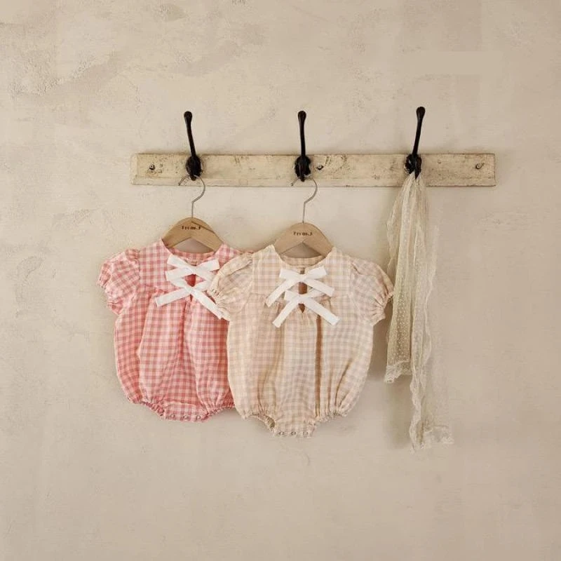 

Новинка лета 2023, детский хлопковый комбинезон с коротким рукавом для маленьких девочек, с бантом для новорожденных, комбинезон принцессы, о...