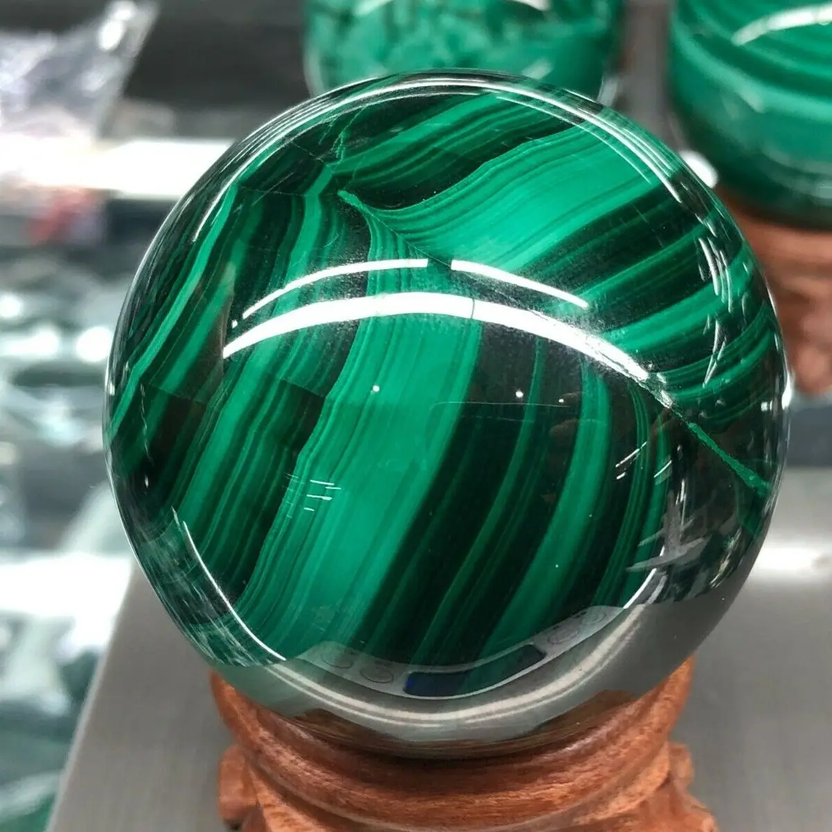 

Натуральный дневной кварцевый хрустальный шар