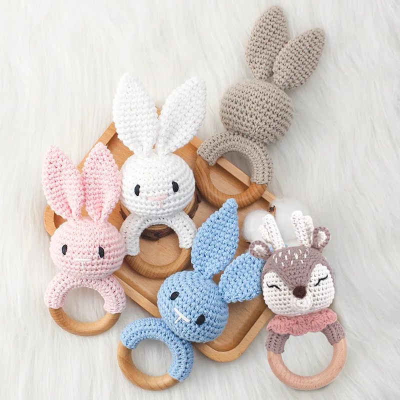 

1PC Baby Rattles Cute Cartoon Bunny Crochet Rattle Toy Wood Ring Baby Teether Rodent Baby Gym Mobile Rattles Newborn Rattle Toys