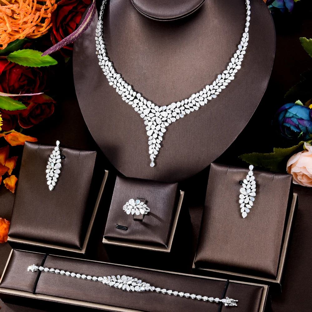 

Комплект из колье, серёг и браслета, 4 шт.