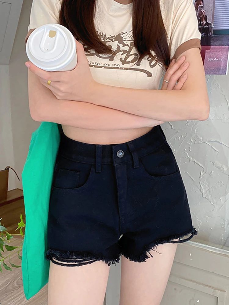 Streetwear Women High Waist Raw Hem Loose Denim Shorts Summer Female Button Loose Hole Frayed Jeans Shorts Bottoms