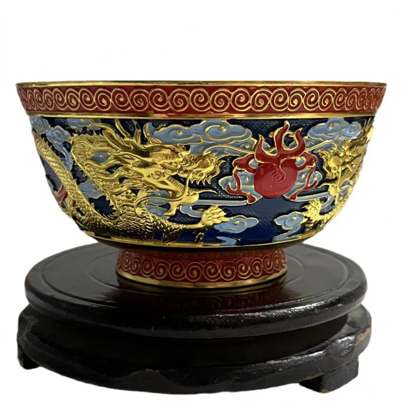 Династия Цин Qianlong Year Cloisonome Окрашенный двойной дракон играющий с жемчужной чашей