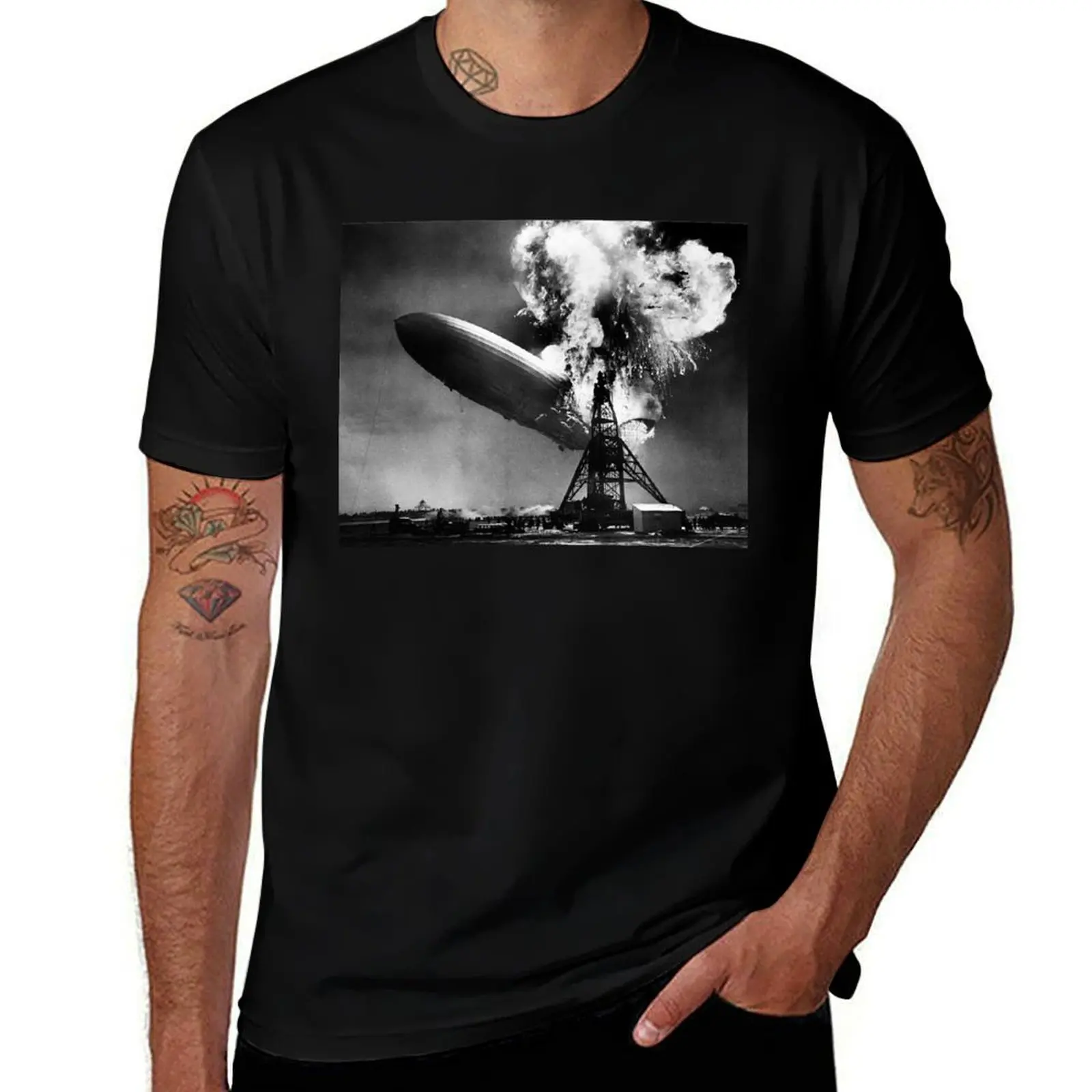 Фото Футболка Hindenburg Zeppelin Crash с винтажным принтом и круглым вырезом №1