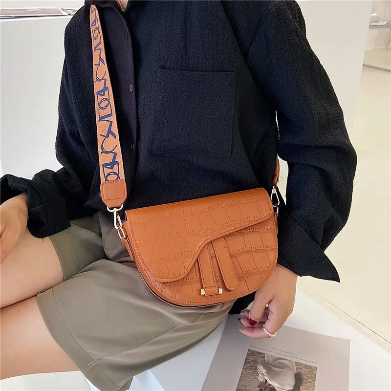 

Wide Shoulder Bag PU Saddle Bag Simple Fashion Single Shoulder Diagonal Span Bag for Women Crossbody Bag