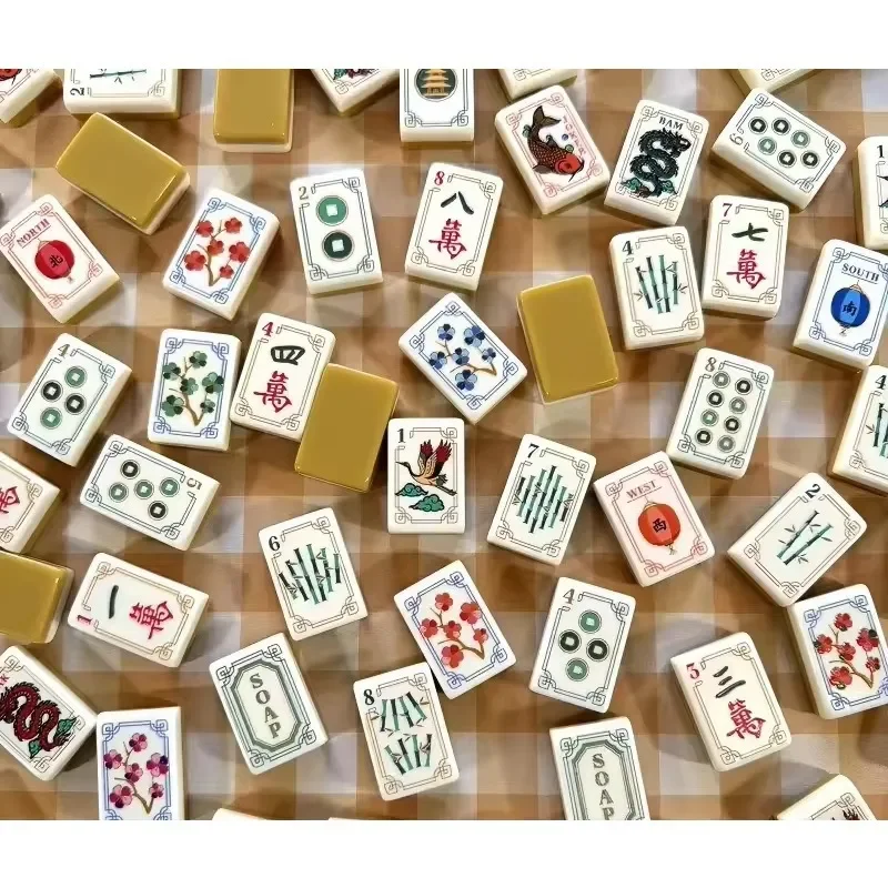 Фото Набор плиток для американского маджонга Sunday Mahjong, 2 слоя, цвета: Баттерскотч, Утренняя Куркума, Сливовое Золото, с гравировкой, из крупной смолы №2