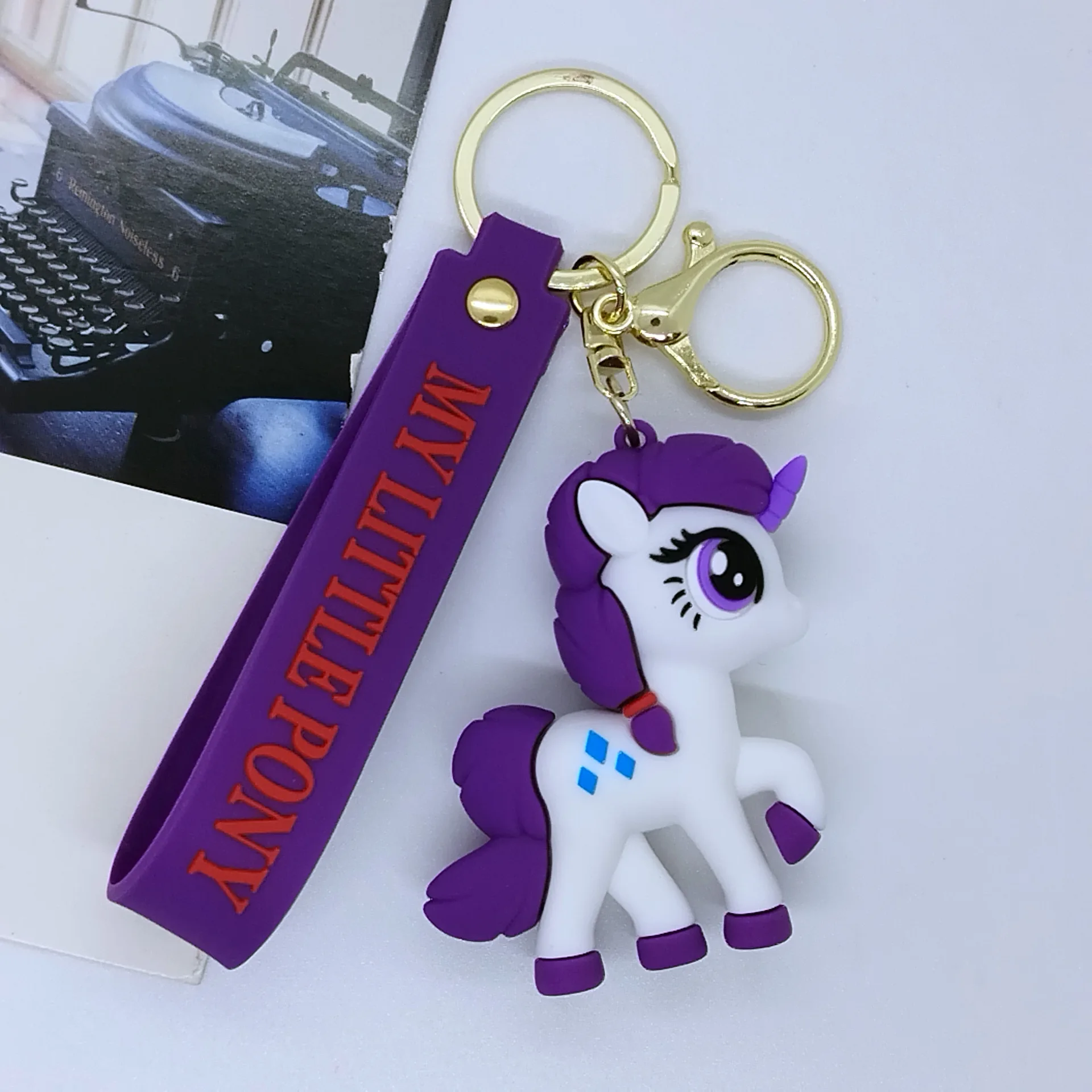Брелок для ключей с единорогом