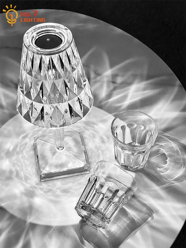 

Настольная лампа Kartell с сенсорным выключателем, романтическое украшение в итальянском стиле для дома и бара, с бриллиантами и USB-зарядкой