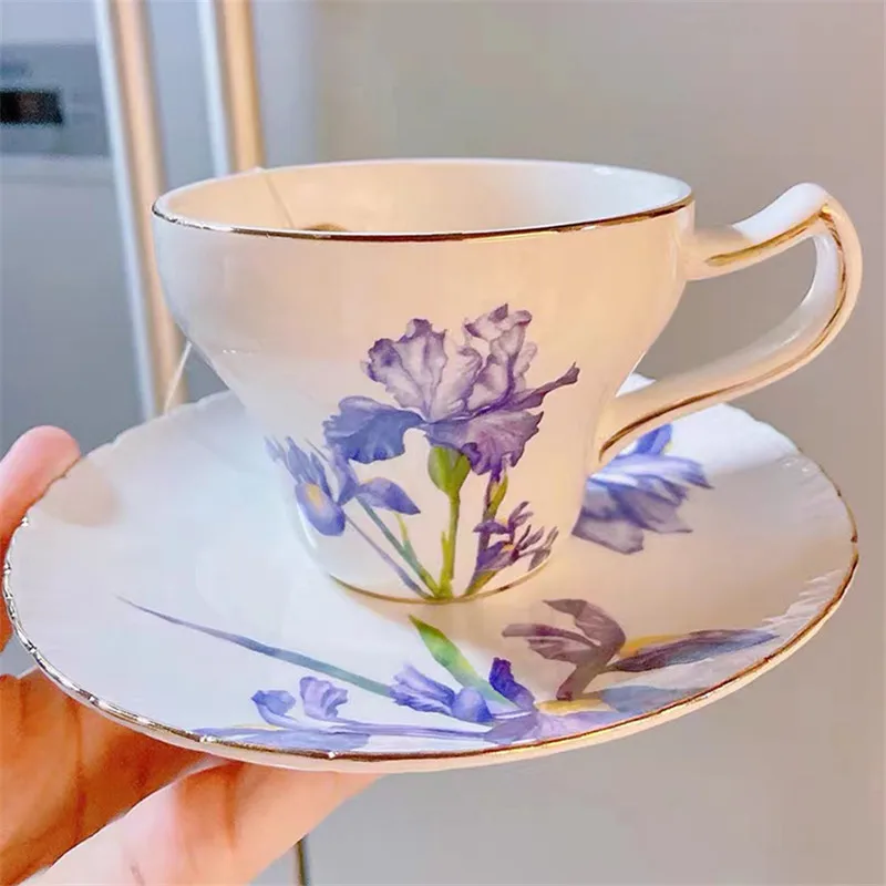 

Ceramic Alice Flower Coffee Cup & Saucer Bone China Porcelain Tea Milk Latte Mugs Wedding Gifts Present Box Packaging New 180ML