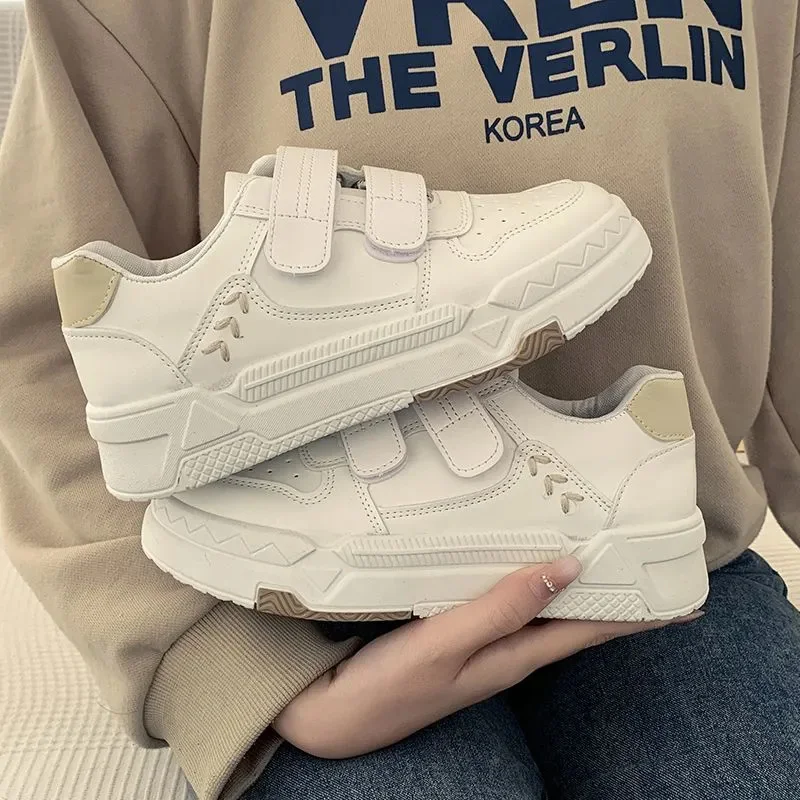 

Кроссовки женские на плоской подошве, дышащие, повседневная обувь для скейтборда, корейский стиль, белые, весна