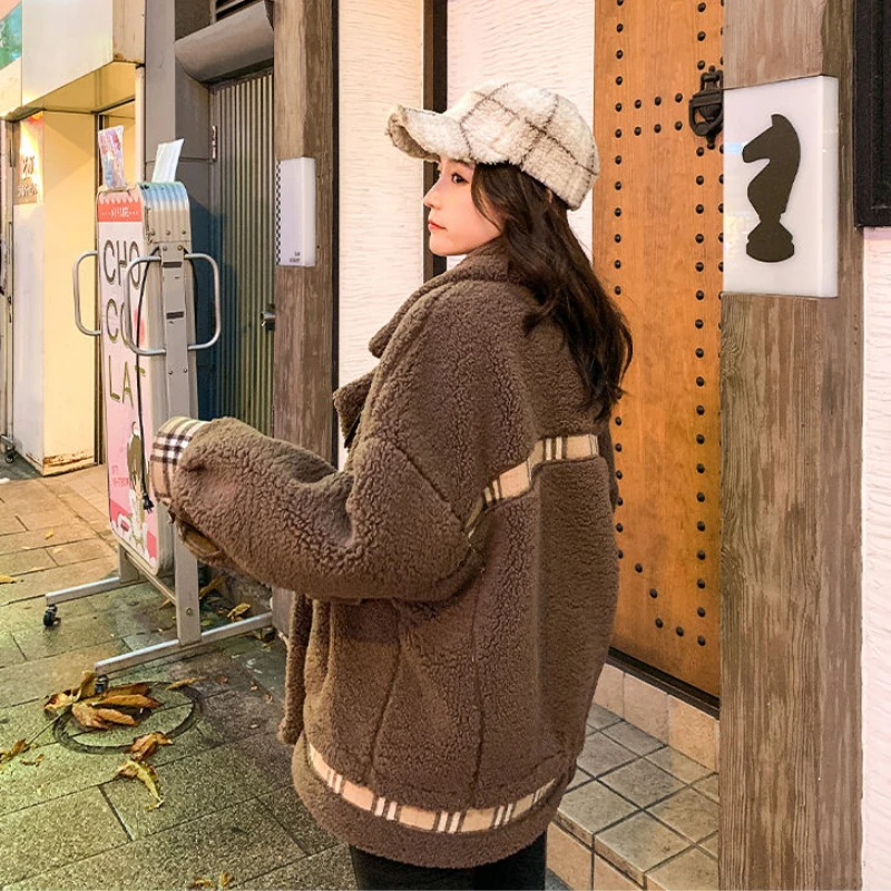 Womens Winter Clothing Jackets Lamb Wool Coat Super Hot Coats New Loose Thickened Woolen Overcoat