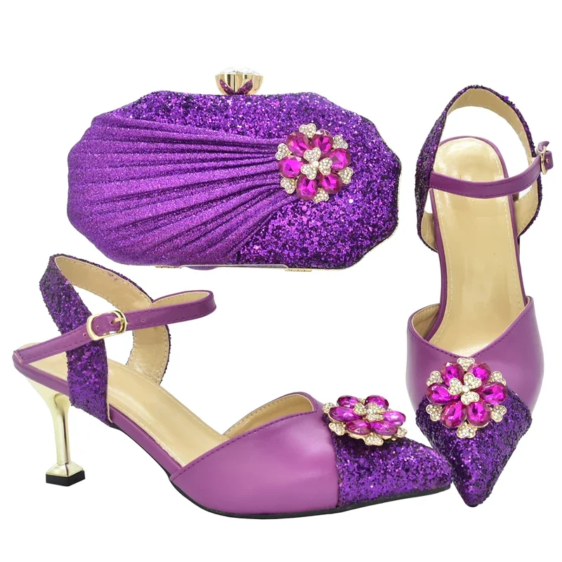 Туфли-лодочки женские на высоком каблуке с острым носком и сумочкой