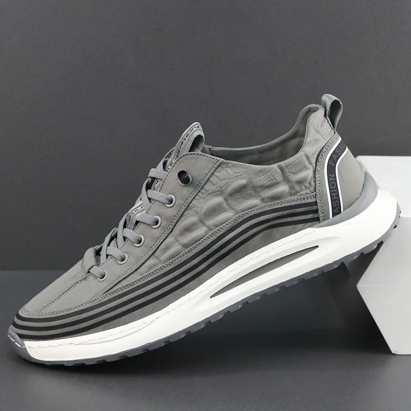 

2022 New Men's Cloth Shoes Ice Silk Cloth Breathable Sneakers Men's Platform Korean Fashion Shoes Casual Shoes Men's Wholesale