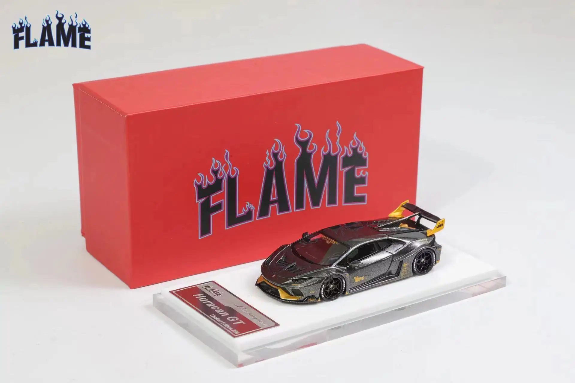 **Предзаказ**Модель пламени 1:64 Huracan LP610 модель автомобиля из смолы