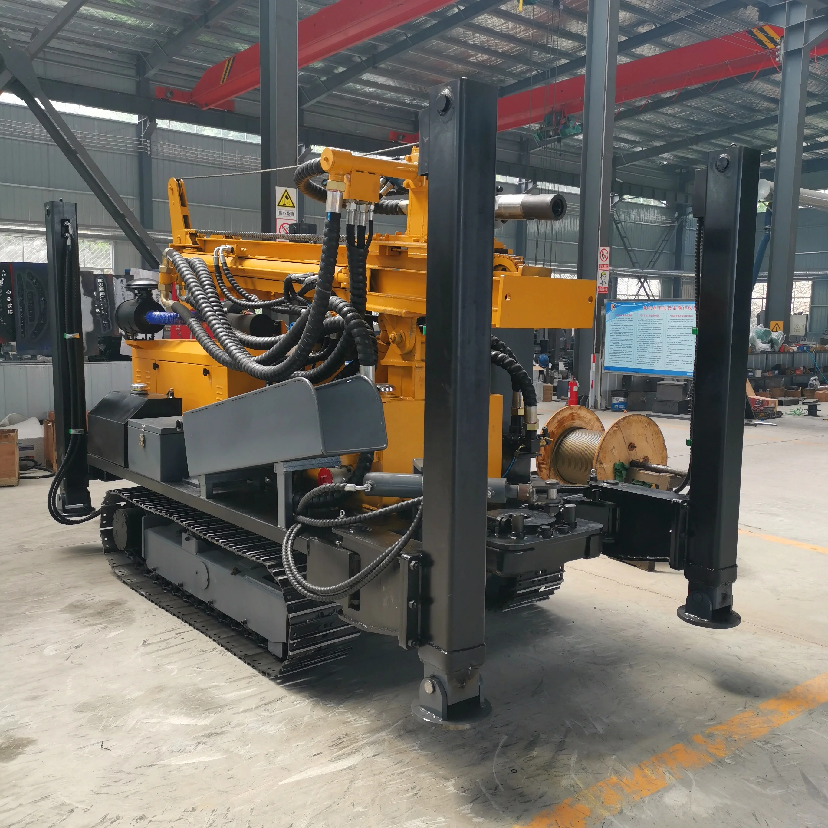 Рисунок 2 - Гидравлическая буровая установка