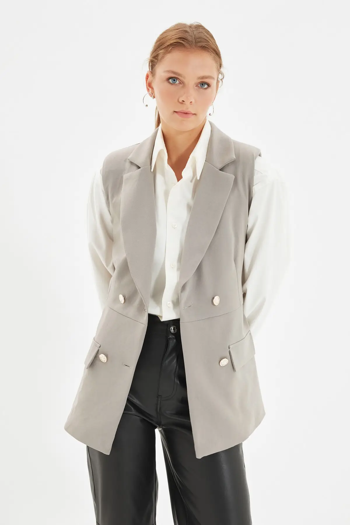 

Trendyol Button Vest TWOAW22YE0069