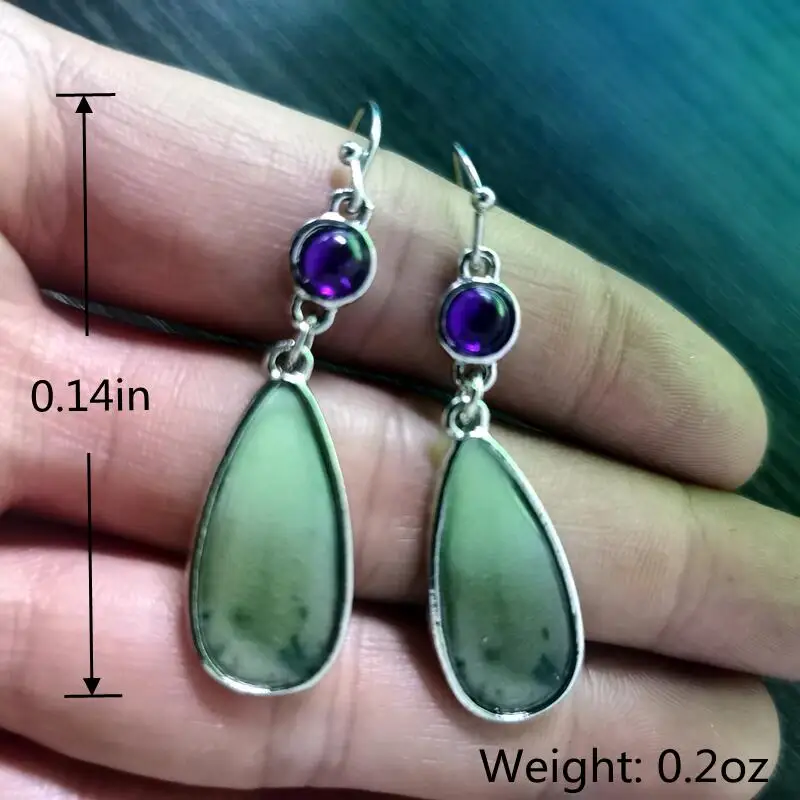 Модные женские серьги из серебра с искусственным камнем