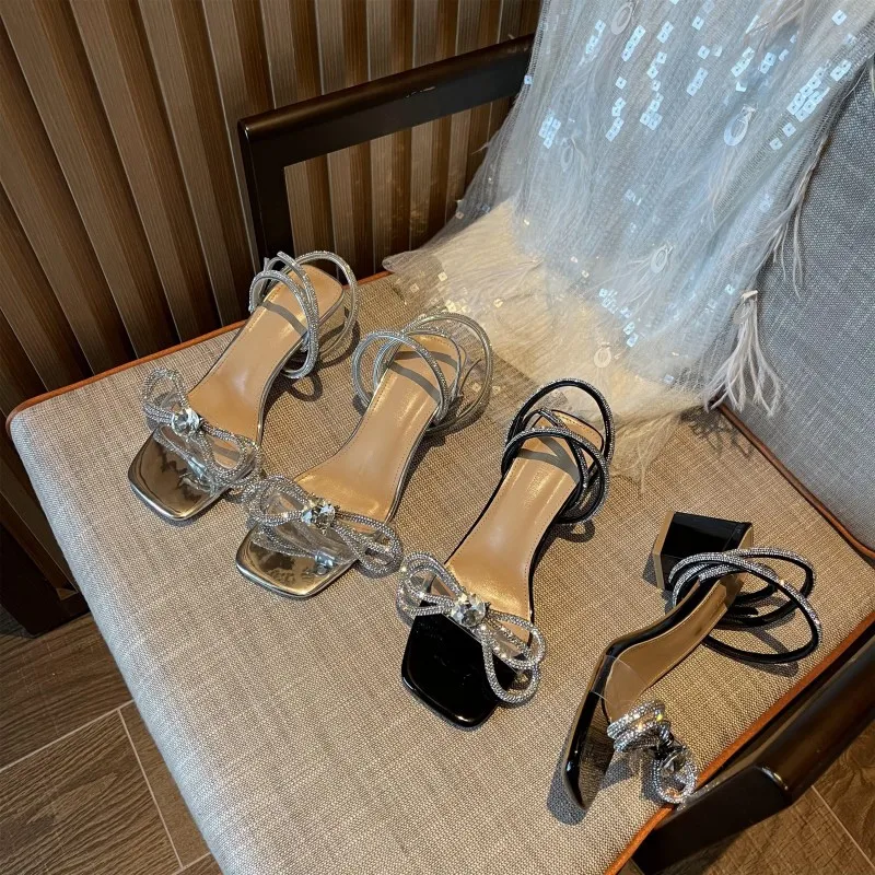 

Босоножки стразы женские с пряжкой, модные туфли на прозрачном каблуке, роскошные удобные бежевые высокие резиновые, 2022