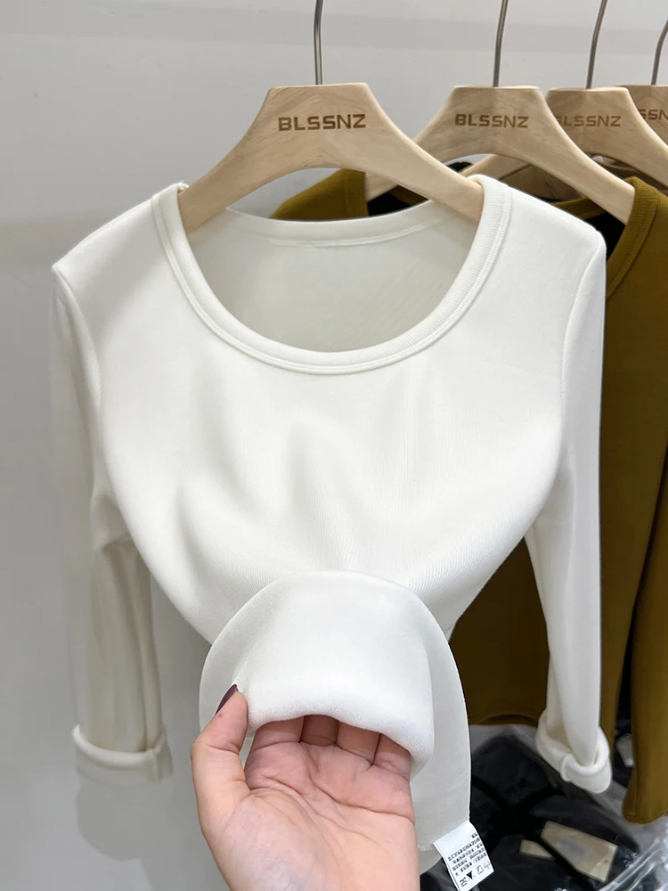 Утолщенная нижняя рубашка на флисовой подкладке с низким круглым вырезом