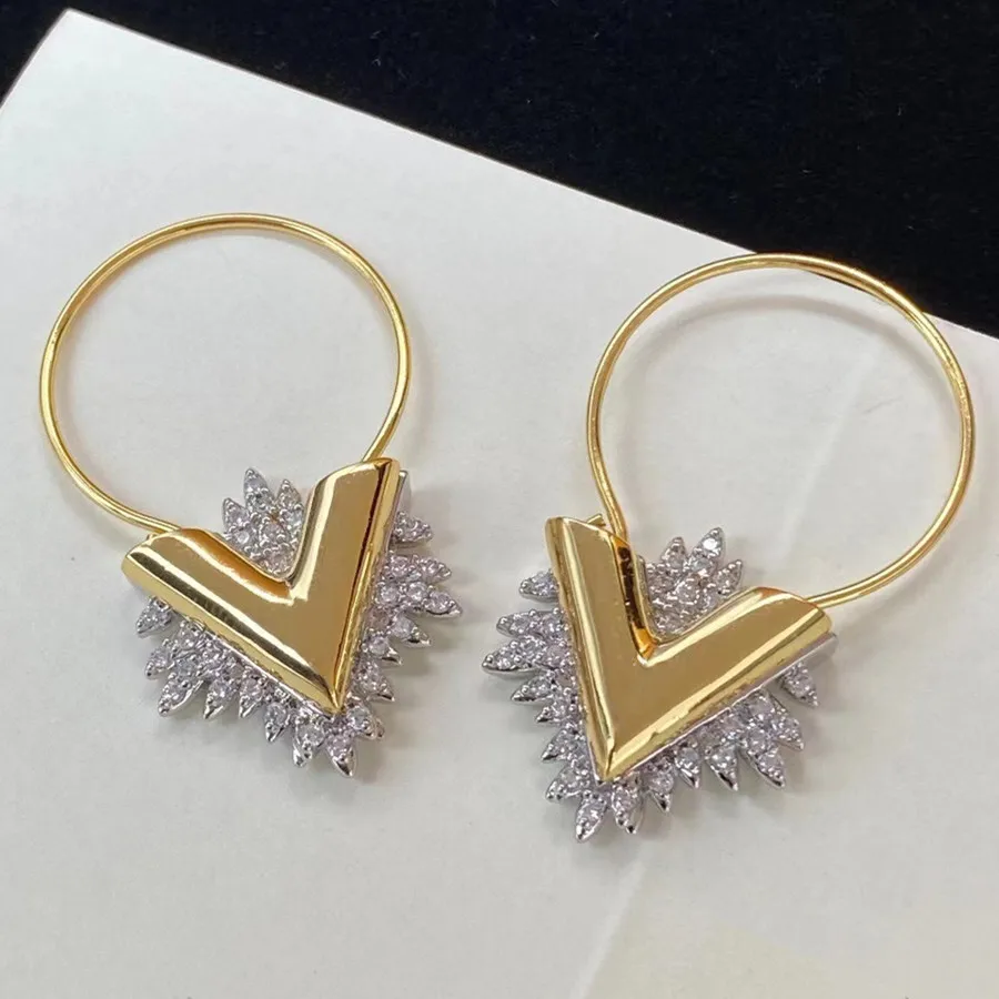 

Top Brand Design 18k Gold Crystal V Letter Hoop Earring Classic Vintage Pearl Stud Earrings Eardrop Women Wedding Luxury Jewelry