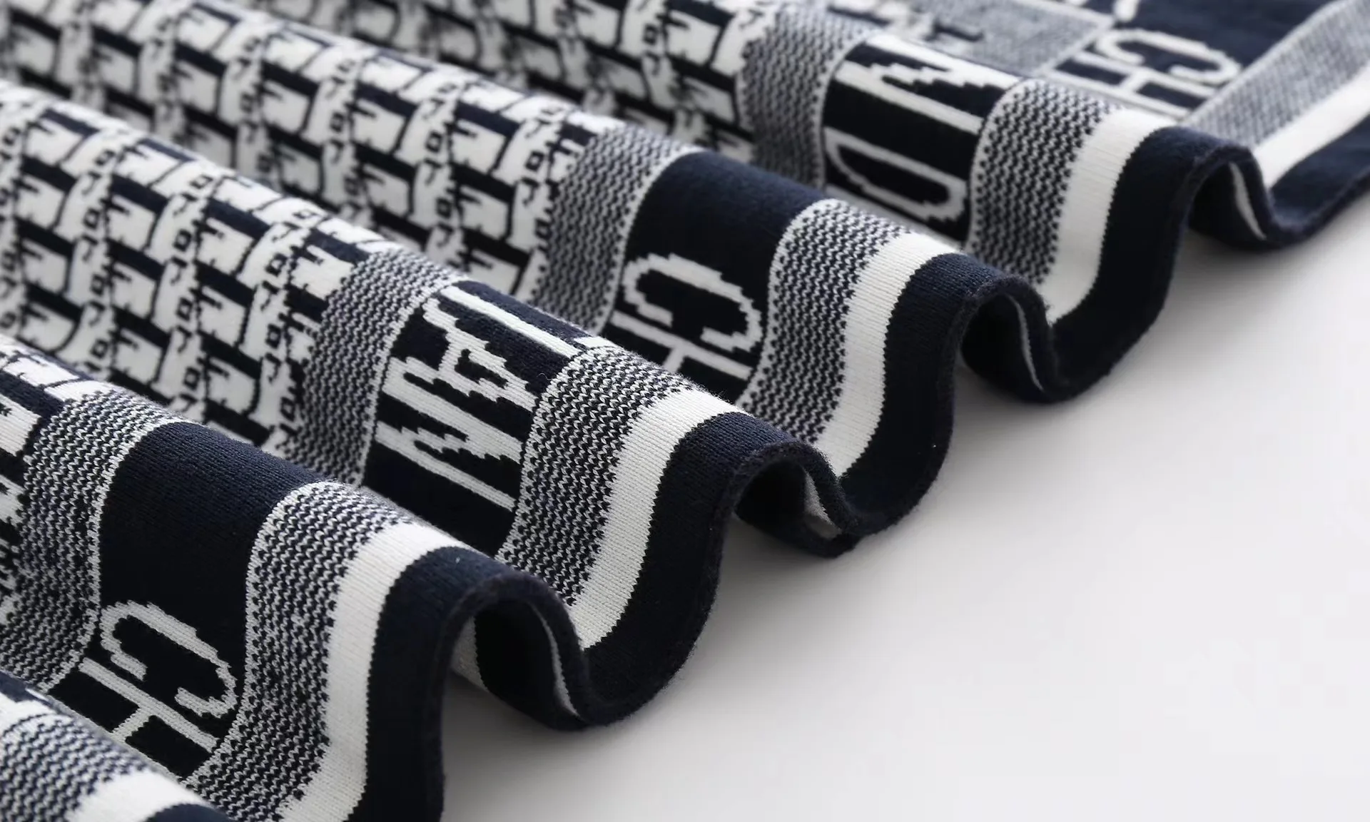 

Baby blanket + Children blanket, Shawl, Four Seasons available, Cotton knitted jacquard, air conditioning blanket,